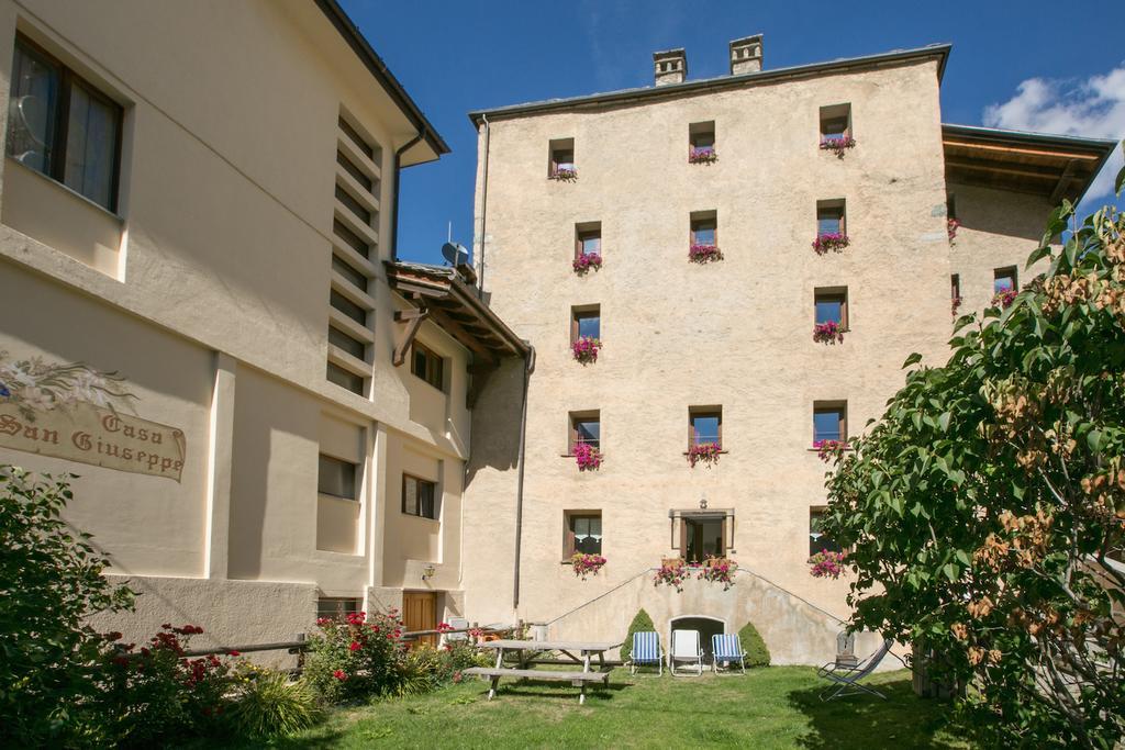 Residence Chateau Royal Cogne Exterior photo