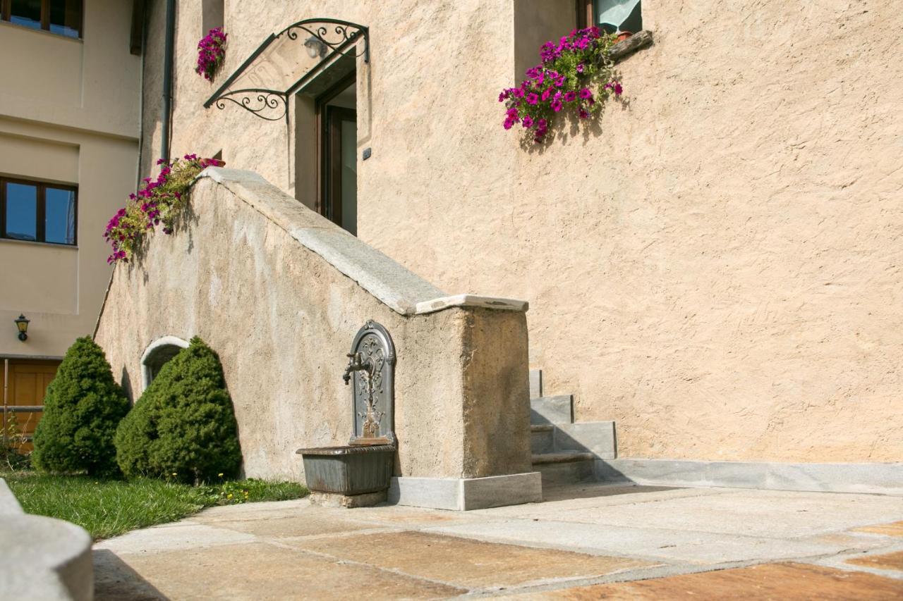 Residence Chateau Royal Cogne Exterior photo